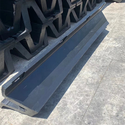417kNm Arch Rubber Fender NR 500H Perlindungan Dock Warna Hitam