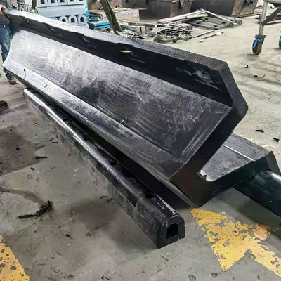 V300 * 1000L Black Natural Rubber V Type Fender Untuk Port Jetty