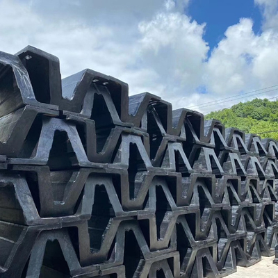V300 * 1000L Black Natural Rubber V Type Fender Untuk Port Jetty