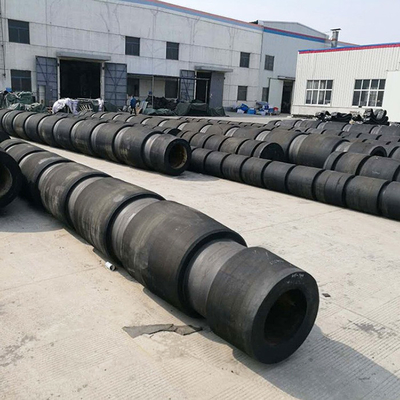 Fender Ban Tugboat Silinder Disesuaikan 600 * 300 Untuk Busur Kapal