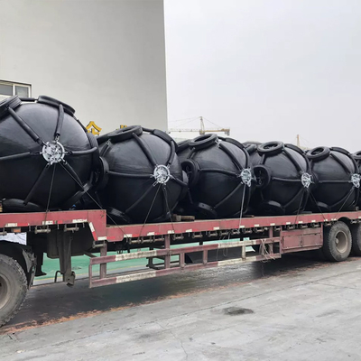 26 Lapisan 2.5M Yokohama Rubber Fender 50kPa Floating Dock Fender