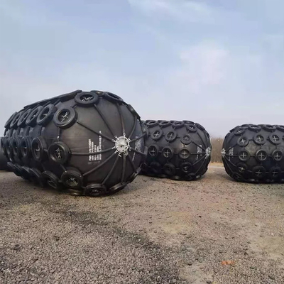 ISO17357 PIANC2002 Pneumatic Rubber Fender 4.5 * 9.0M CTN Marine Floating