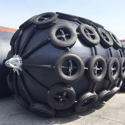 ISO17357 Pneumatic Rubber Fender Permukaan Halus 50kPa Keamanan Laut