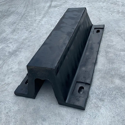 Warna Hitam Arch Rubber Fender Industrial Energy Menyerap Sertifikat CCS