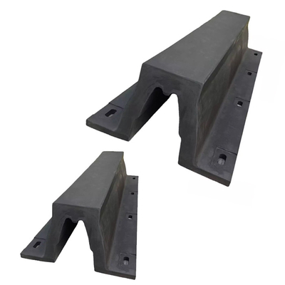Oil Resistance V Type Fender PIANC2002 Standard Boat Port Berthing Bumper