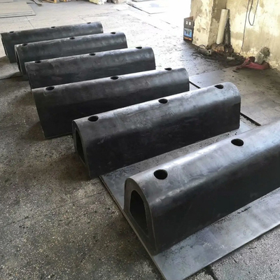 Fender Jenis Tugas Berat D yang Disesuaikan PIANC2002 300H Hollow D Untuk Kapal Dermaga Laut