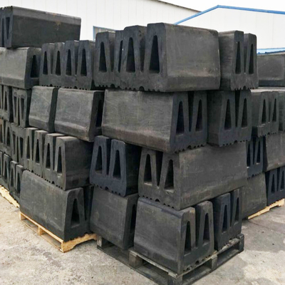 Elastisitas Keselamatan Fender Tug Boat Tugas Berat Untuk Berthing