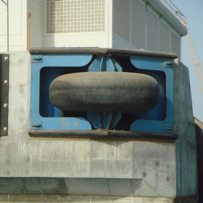 D370 Cushion Roller Fender ISO9001 Fleksibel NBR Natural Rubber Naval Grade