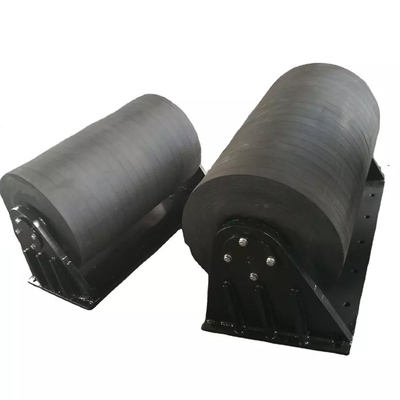 Fender Tetap Karet Hitam 175kN - 1000kN Untuk Perlindungan Kapal Dock