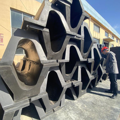 V Type Marine Arch Rubber Fender Karet Alam 500h Untuk Tempat Berlabuh