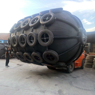 Pianc 2002 Marine 3.3 X 6.5m Floating Fender Yokohama Boat Dock Dengan Ban Pesawat