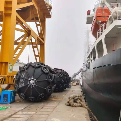 50 Kpa Boat Side Yokohama Rubber Fender Untuk Kapal Dan Dermaga