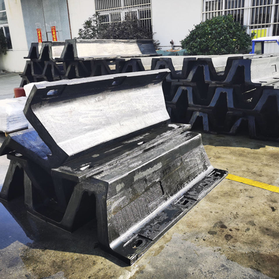 Resistensi Dampak Tinggi Arch Rubber Fender Kemasan Pallet Ukuran Disesuaikan