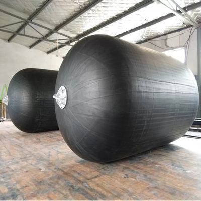 Perlindungan terhadap tabrakan Pneumatic Marine Fenders 50kpa 3.3*6.5m