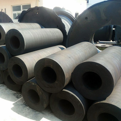 600mm Resistensi Dampak Fenders Marinir Silinder Dock Solid Untuk Operasi berlabuh
