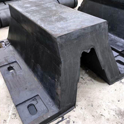 75 Shore A Fender Dock Karet OEM Tipe V Untuk Perahu