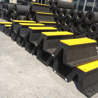 75 Shore A Fender Dock Karet OEM Tipe V Untuk Perahu