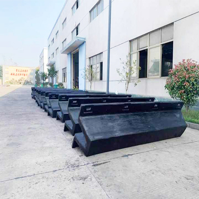Heavy Duty V / D 1000mm Dock Mounted Fenders Untuk Superyacht