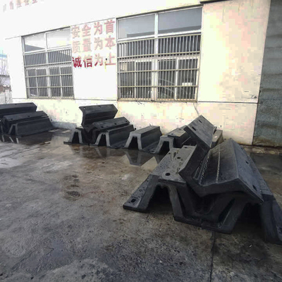 OEM Marina Fenders Dock / Pelabuhan / Kapal Karet Bentuk V