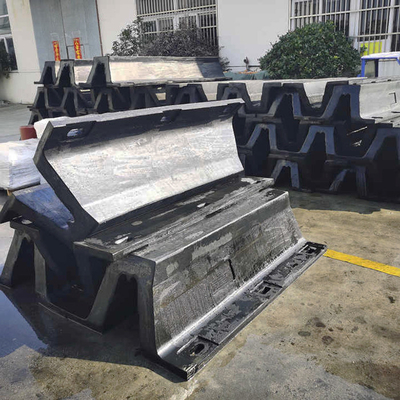 OEM Marina Fenders Dock / Pelabuhan / Kapal Karet Bentuk V