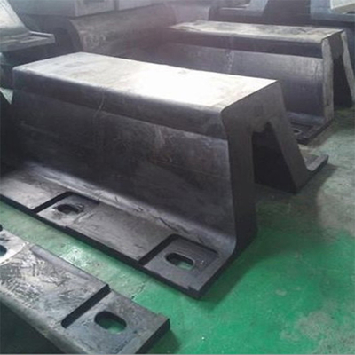V berbentuk Dock Fenders Marine Model Processing Service Penghalang Pelindung