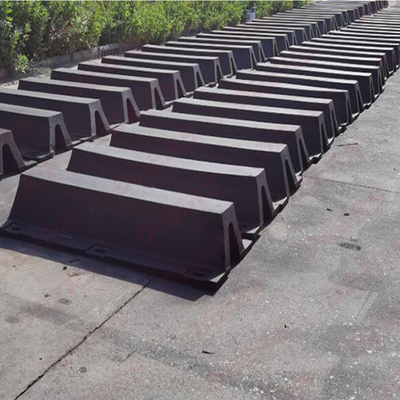 1000mm Panjang Fender Tipe V Perlindungan Docking Superior Dan Stabilitas Kapal