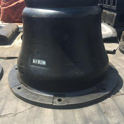 Heavy Duty Super Cone Fender Untuk Perlindungan Kapal