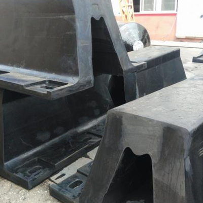 Fender karet lengkungan yang disesuaikan untuk terminal pelabuhan, langsung disediakan oleh produsen
