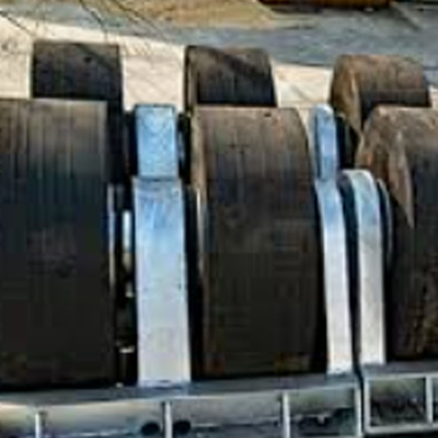 Produsen 10t-40t Kapasitas Corner Dock Gates Rubber Roller Fender