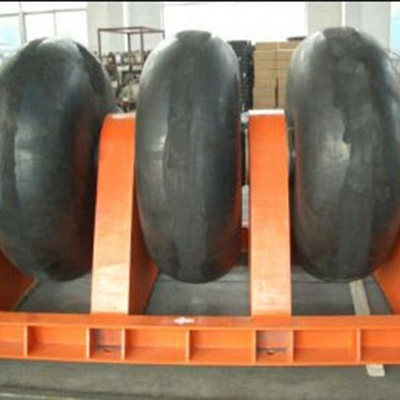 Fender Roller Hitam dengan ASTM D2000 SAE J200 Standar ketahanan aus