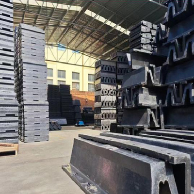 Black Arch Rubber Fender untuk perlindungan pelabuhan dan dermaga yang tahan lama