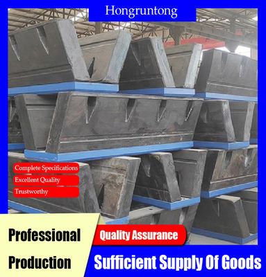 UV Resistant Dock Rubber Fender Absorpsi Energi Tinggi Kekuatan Reaksi Rendah