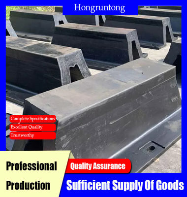 Marine Dock Rubber Fender Desain tahan cuaca Bahan anti penuaan tahan minyak