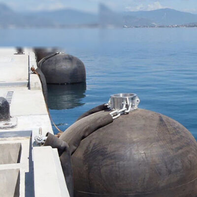 Desain tahan korosi Fender Laut Kapasitas beban tinggi Instalasi mudah