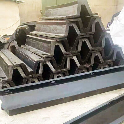 Fender karet lengkungan untuk perlindungan lambung kapal laut dengan ketahanan cuaca ekstrem dan efisiensi rebound yang tinggi