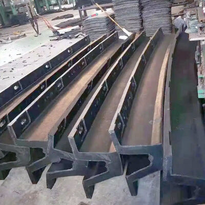 Kekuatan tinggi tahan aus tahan korosi V tipe Fender Fender karet laut
